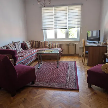 Logavina Downtown Base